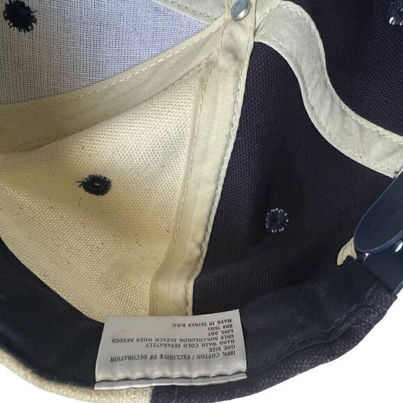 Disneyland Snapback Hat    - Picture 6 of 6